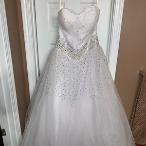 Only worn once! Wedding, Sweet 16, or Quinceañera